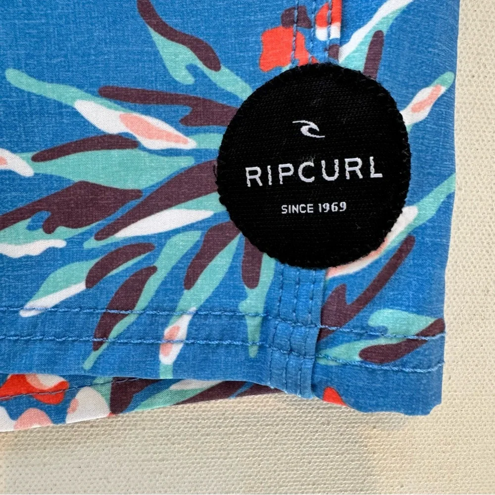 Rip Curl Men’s 38 Caicos Boardshort Blue Pinapple Swim Trunks Pocket 8.5” Inseam